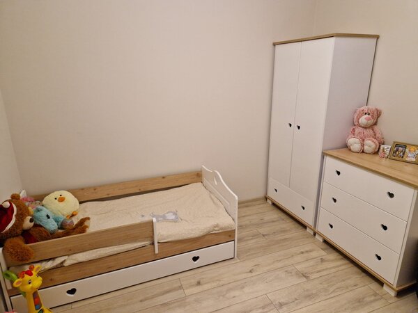 Szafa HEART z serduszkami do pokoju dziewczynki