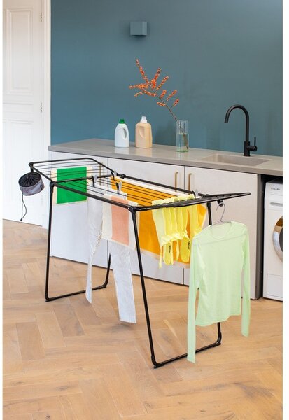 Suszarka na pranie w kolorze matowej czerni 18 m HangOn Too – Brabantia
