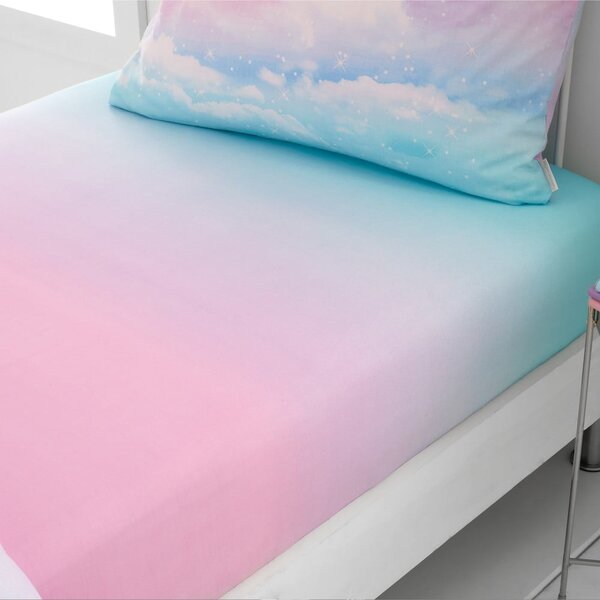 Niebiesko-różowe prześcieradło dziecięce jednoosobowe z gumką 90x190 cm Ombre Rainbow Clouds – Catherine Lansfield