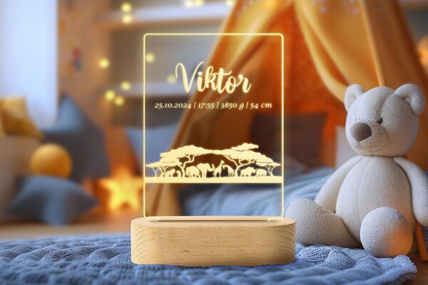 ČistéDřevo Lampka LED z danymi o dziecku – safari