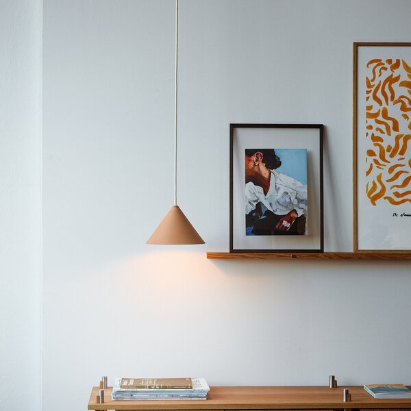 Lampa Wisząca Moebe, Ceramic Cone, ściemnialny, beżowy, salon, ceramika, design