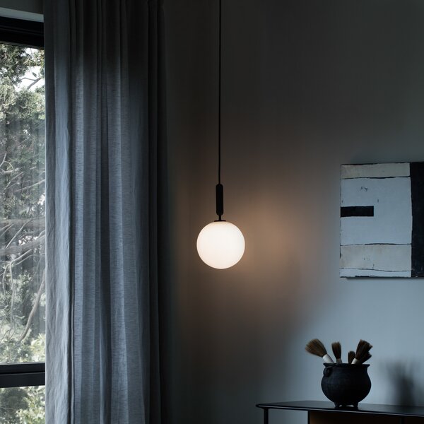 Lampa Wisząca Nuura Aps, Miira 1 Large, ściemnialny, biały, salon, szkło, design
