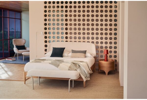 Beżowe łóżko dwuosobowe z litego drewna jesionowego ze stelażem 160x200 cm Octavia – Kave Home