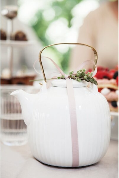 Biały porcelanowy dzbanek do herbaty Kähler Design Hammershoi, 1,2 l