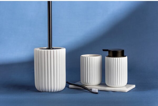 Biały ceramiczny kubek na szczoteczki Wenko Belluno