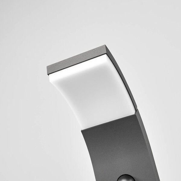 Słupek ogrodowy LED Lucande Timm, z czujnikiem, 60 cm, antracyt, IP54 Timm, czarny, aluminium, nowoczesny