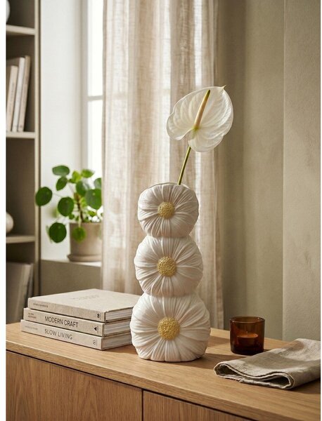 Kremowy ceramiczny wazon (wysokość 21 cm) Florysia – Yes Everyday
