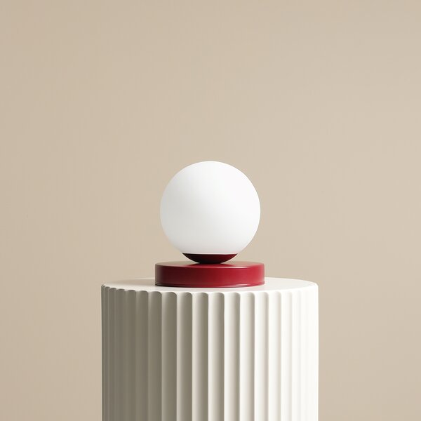 Elegancka lampa stołowa Ball Table w kolorze czerwonym