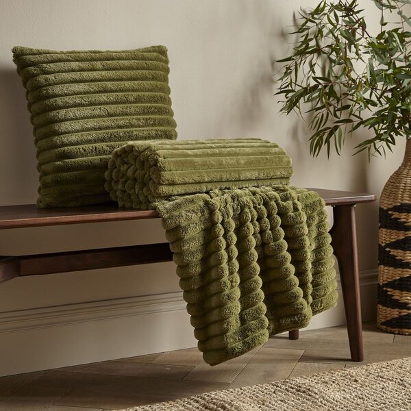 Koc z mikropluszu 130x170 cm Cosy Ribbed – Catherine Lansfield