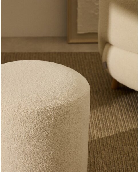 Kremowy puf z materiału bouclé Kaeli – Kave Home