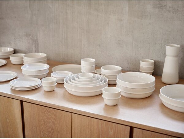 Kremowa porcelanowa filiżanka 320 ml Eau – Zone