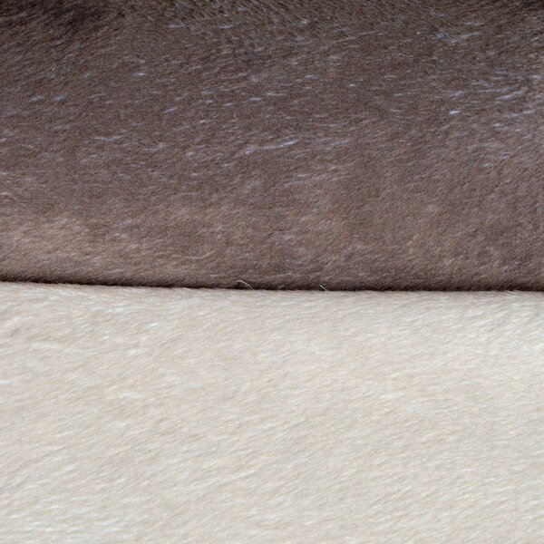 Beżowe zamszowe legowisko dla psów 87x55 cm Flakes – Love Story
