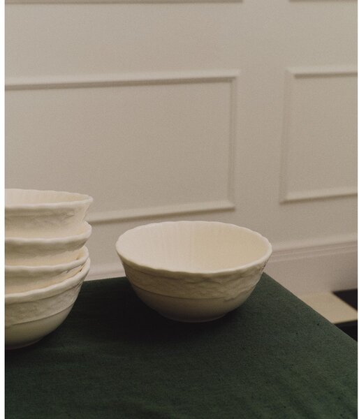 Beżowa ceramiczna miska Varla – Kave Home