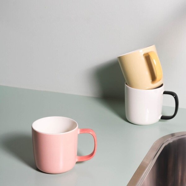 Biały kubek new bone china 370 ml Mae – ONA
