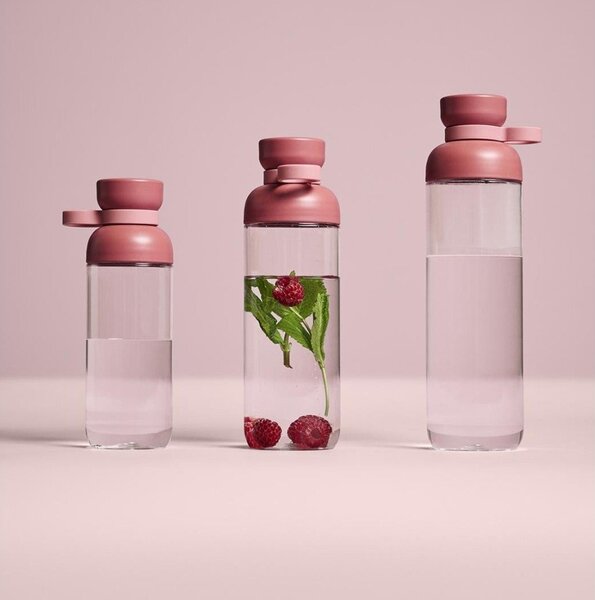 Jasnoczerwona butelka z tritanu 900 ml Vita – Mepal