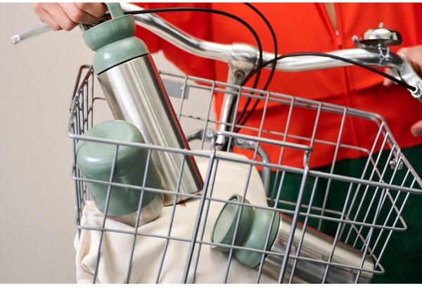 Czarna/w kolorze srebra butelka ze stali nierdzewnej 500 ml Vita – Mepal