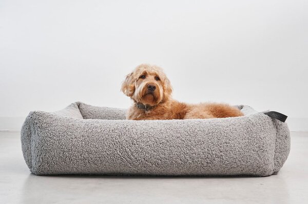 Szare legowisko dla psów z materiału bouclé 71x91 cm Senso Pebble M – MiaCara
