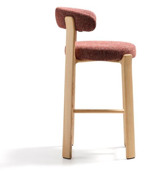 Hoker z litego drewna jesionowego w ceglasto-naturalnym kolorze (wysokość siedziska 75 cm) Granite – Kave Home