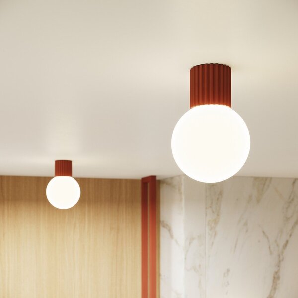 Pomarańczowa lampa sufitowa ze szklanym kloszem ø 12 cm Orbital – Sollux