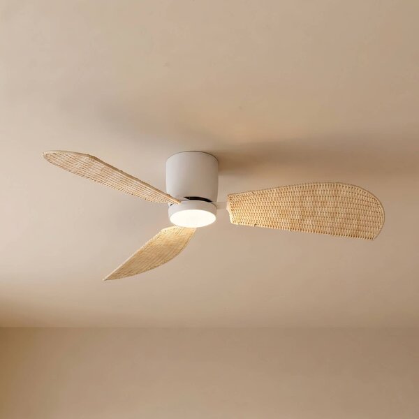 Wentylator sufitowy LED Lucande Faipari, biały/rattan, DC, 132 cm Faipari, biały / opal, salon / jadalnia, drewno, nowoczesny
