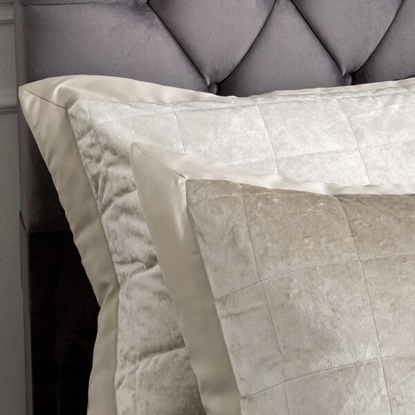 Poszewki na poduszki zestaw 2 szt. 50x75 cm Crushed Velvet – Catherine Lansfield