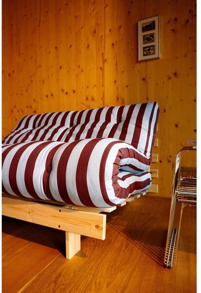 Bordowa/jasnoniebieska rozkładana sofa 160 cm Roots – Karup