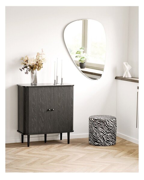 Czarna komoda z litego drewna sosnowego 80x87x40 cm Nikko – House Nordic