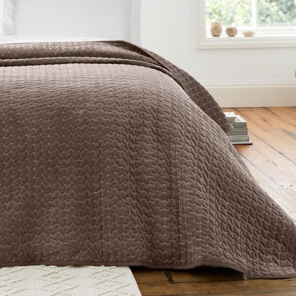 Ciemnobrązowa aksamitna narzuta pikowana 240x260 cm Attica Velvet – Bianca