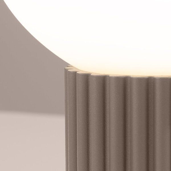 Szarobrązowa lampa stołowa ze szklanym kloszem (wysokość 19 cm) Orbital – Sollux