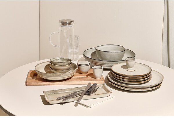 Zielony kamionkowy talerz do serwowania Artisan – Salt&Pepper