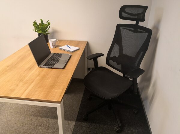 Fotel Futura Mesh - biurowy, obrotowy, siatkowy, ergonomiczny, wygodny dla kręgosłupa