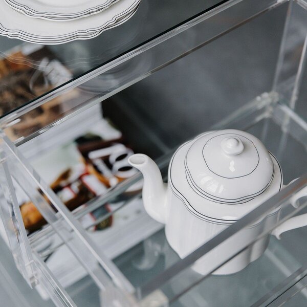 Biały dzbanek do herbaty new bone china 1,3 l Odette – S|P Collection