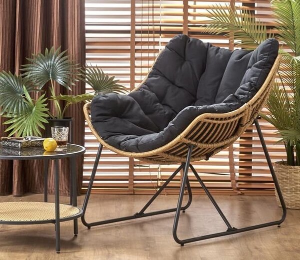 Rattanowy fotel wypoczynkowy na płozach boho | Umeblowana.com