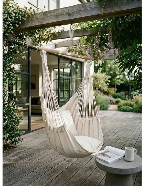 Kremowy tapicerowany wiszący fotel ogrodowy Tobago – Garden Pleasure