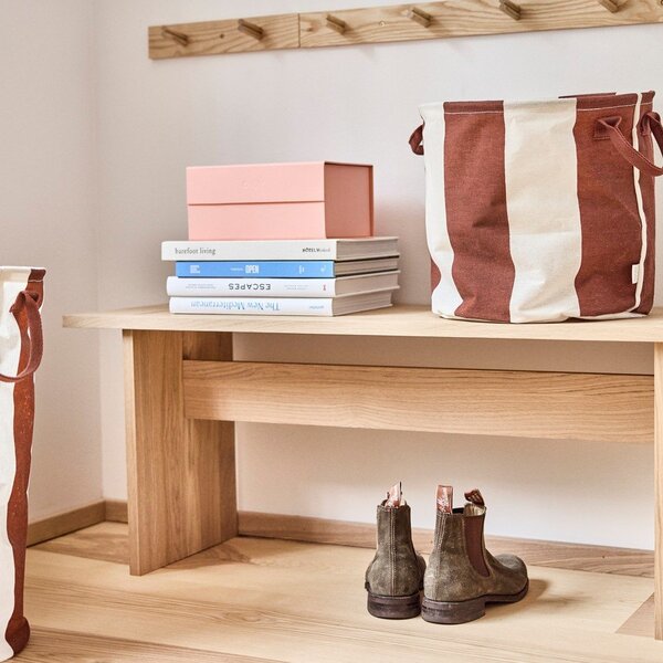Brązowy tekstylny kosz na pranie Kara – OYOY Living Design