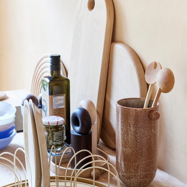 Drewniany młynek do soli i pieprzu w naturalnym kolorze Hoop – OYOY Living Design