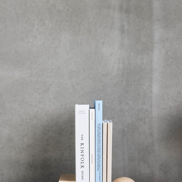 Podpórka do książek Savi – OYOY Living Design