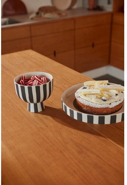 Czarno-biała kamionkowa miska do serwowania Toppu – OYOY Living Design
