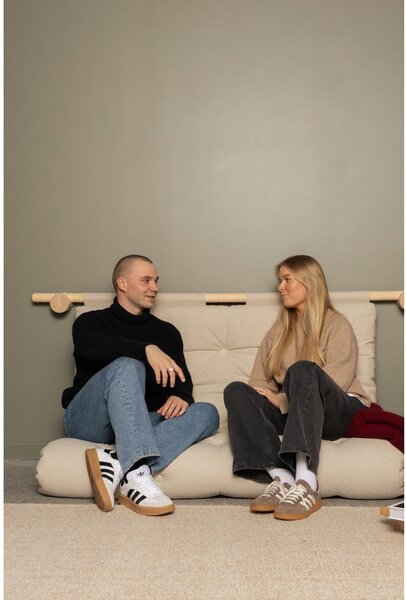 Kremowa sztruksowa rozkładana sofa 135 cm Hooked – Karup Design