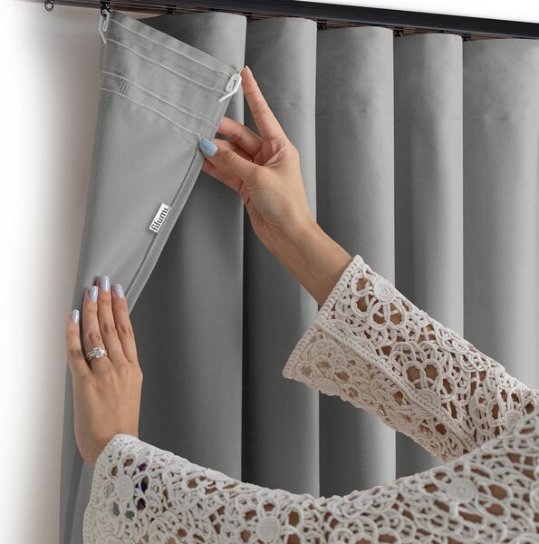 Szara aksamitna zasłona częściowo zaciemniająca (dimout) 200x250 cm Velto – Filumi