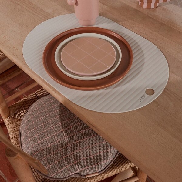 Jasnoróżowy porcelanowy kubek Inka – OYOY Living Design