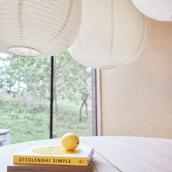 Abażur w kolorze kości słoniowej ø 38 cm Kojo – OYOY Living Design